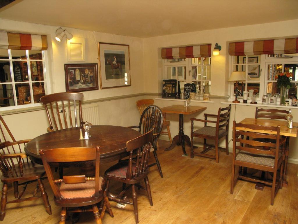 The New Inn Heckfield Exterior photo